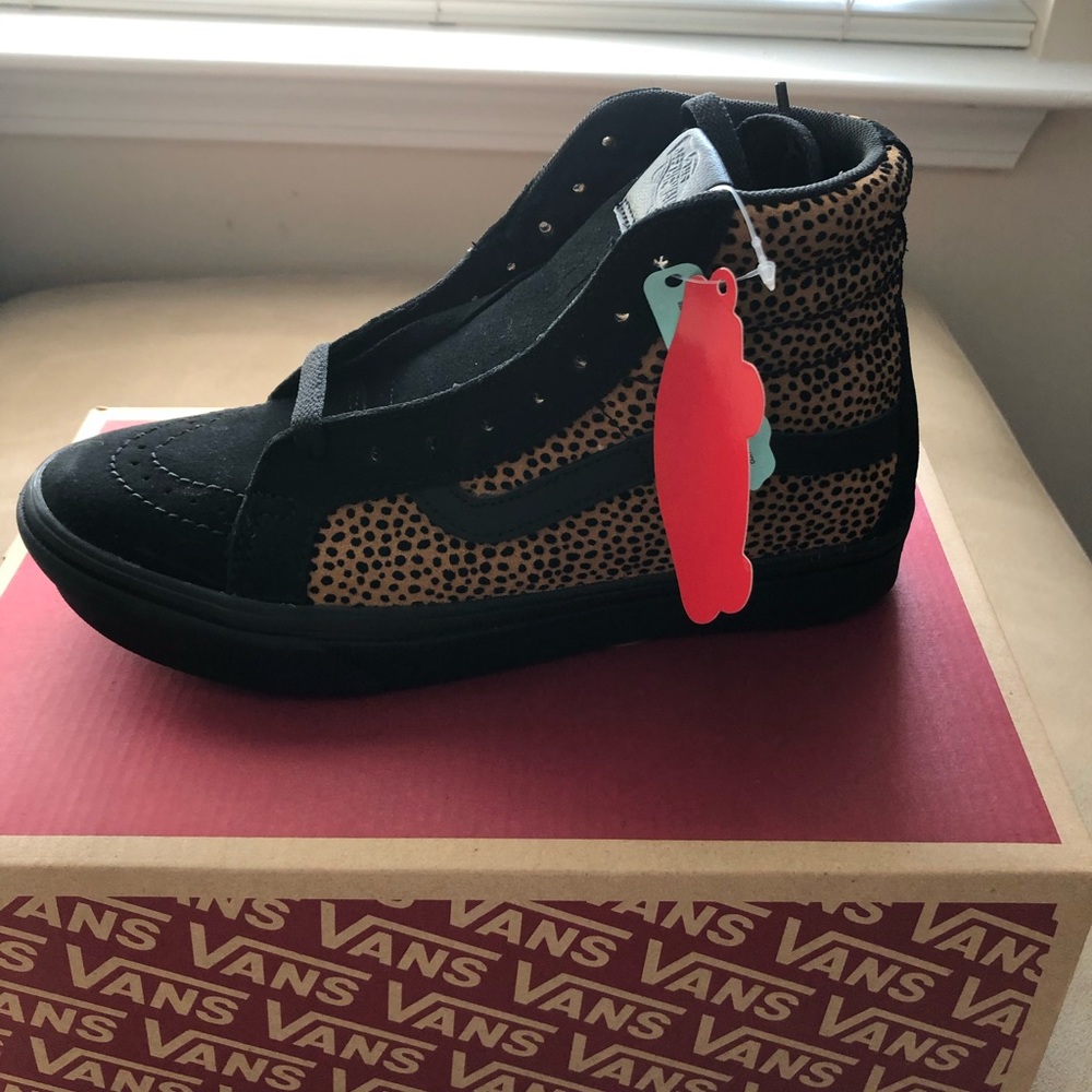 ComfyCush Tiny Cheetah Sk8-Hi Reissue